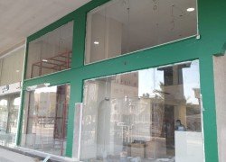 واجهات زجاج حديثة